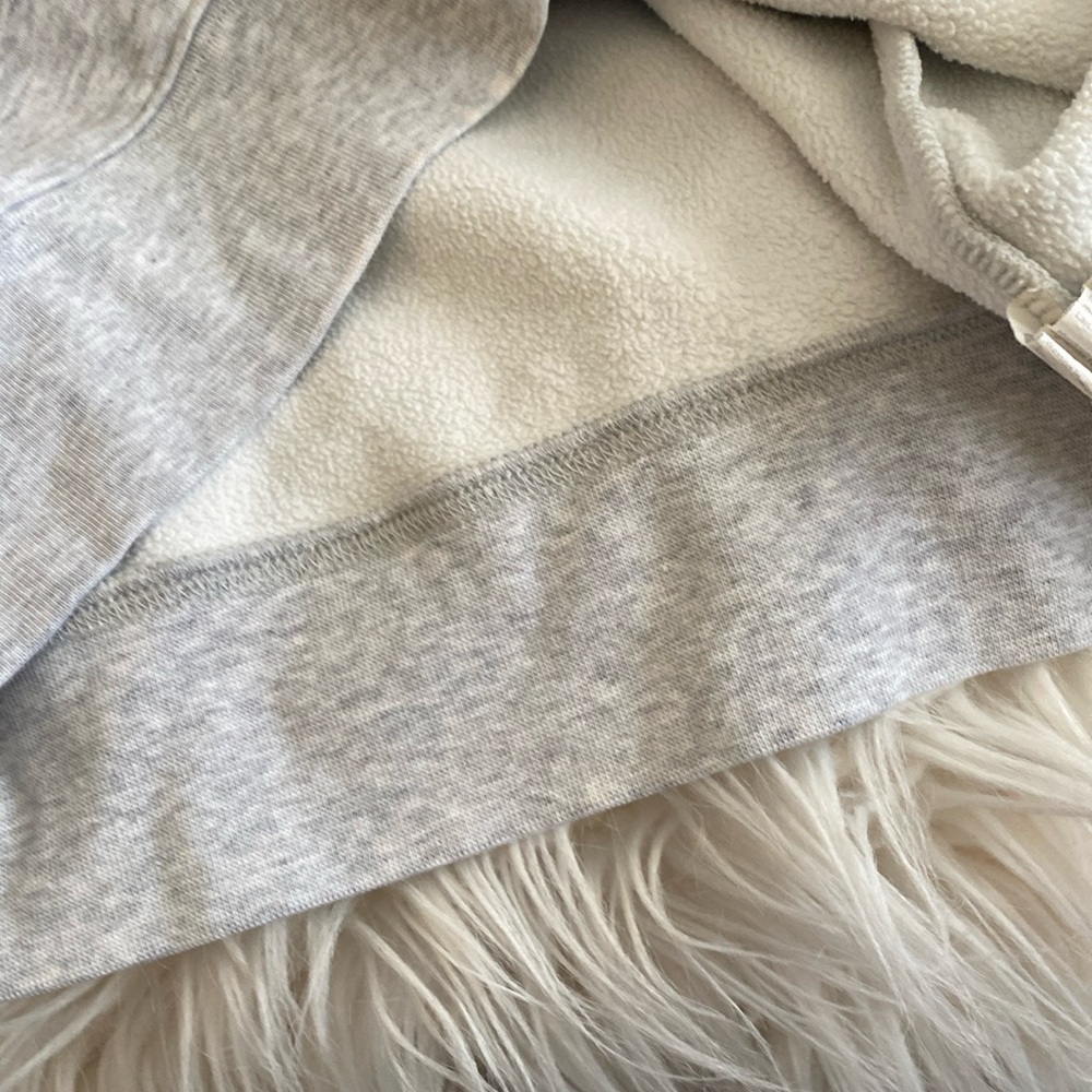 Fabletics Crop Sweatshirt - image 7